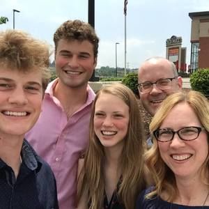 Meet your Posher, Libby